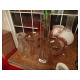 Lot of assorted glassware