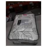 Madison Park Caelie 6-Pc. Quilted Queen Coverlet Bedding