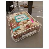 Waverly Norfolk Reverislbe 4-Piece Quilt Set