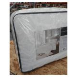 Madison Park Virginia Tufted Cotton Chenille Medallion Comforter - Retail:$139.97 Full/Queen