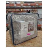 Tommy Bahama Home Raffia Palms Reversible Queen Comforter