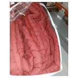 The Welhome Saharah King Comforter, Dark Red