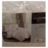 Madison park Queen size comforter