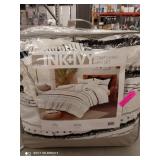 Nea 3 Piece Cotton Printed Comforter Set, Full/Queen Bedding