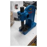 BestEquip Manual Arbor Press - Riveting and Hole Punching