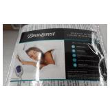 Beautyrest Plush Electric Throw Blanket â Secure Comfort Technology-Oversized 60" x 70"-Ogee Pattern in White-Cozy Soft Microlight-3-Setting Heat Controller, 60x70, Purple