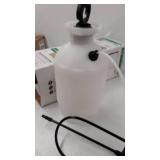 CHAPIN 20002 2 Gallon Lawn, Sprayer, Translucent White