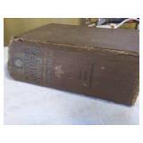 1916 Magners Standard Horse and Stock Book , Nearly 2000 Illustrations, Condition. Fair (front cover detached)