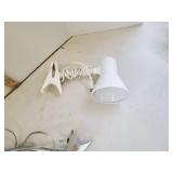 2 clip lamps