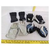 (4) Pairs of sporting gloves