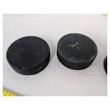 (4) Hockey puck