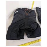 Easton Hockey shorts size JR M-M & Profect Hockey shorts HP-66 L
