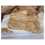 King comforter set w/pillows