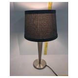 (2) Matching table lamps