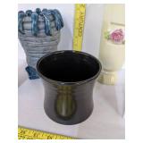 (5) Pottery/decorative vases