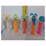 (16) Vintage Pez dispensers