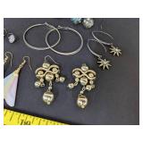 (20) Pairs of earrings