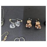 (20) Pairs of earrings