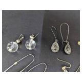 (20) Pairs of earrings