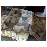 Lot of throw pillows