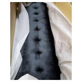 Chopline Glam Modern 3 Seater Velvet Couch Black - Retail: $1014.00