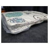 LePouf Vacuum Sealed White And Blue Floral Throw Pillows, Set Of 2, 17x17.5 Inches