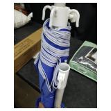 7.5 Foot Beach Umbrella With Carry Case, Blue