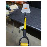Spear Head Spade SHFD3 Yellow Short Reinforced Fiberglass Handle with Cushion D Grip, Yellow