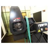 HYUNDAI WIA F400 Vertical Machining Center * CNC