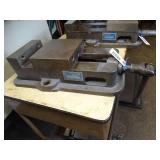 Kurt 6" Single Vise w/ Handle