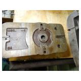 Kurt 6" Single Vise w/ Handle