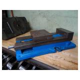 KURT D675 6" Jaw Width, 7.5" Jaw Opening Milling Machine Vise