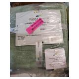 Feather and Stitch 2-Pc. Cotton Bath Mat Set Bedding