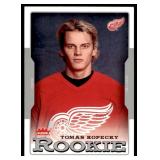 Lot of 33 2006-07 Fleer NHL Hockey Cards