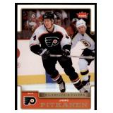 Lot of 25 2006-07 Fleer NHL Hockey Cards