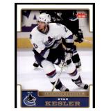 Lot of 25 2006-07 Fleer NHL Hockey Cards