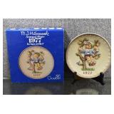Goebel Hummel Annual Plate Bas Relief 7.5" 1977