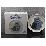 Goebel Mothers Series Plate Bas Relief 7-3/8" 1976 Second Edition Cats