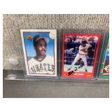 Lot of 9 Barry Bonds | Baseball Cards