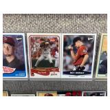 Lot of 28 Roy Oswalt | Baseball Cards