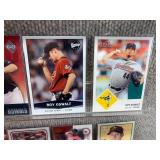 Lot of 28 Roy Oswalt | Baseball Cards