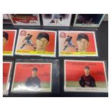 Lot of 28 Roy Oswalt | Baseball Cards