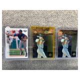 Lot of 8 Baseball Cards - Eric Davis Roberto Alomar