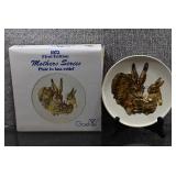 Goebel Mothers Series Plate Bas Relief 7-3/8" 1975 First Edition Rabbits