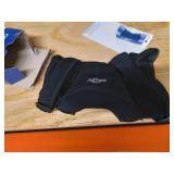 DonJoy Tru-Pull Lite Knee Support Brace: Right Leg, Medium