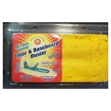 Floor & Baseboard Duster X-tra Wide