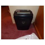 PAPER SHREDDER