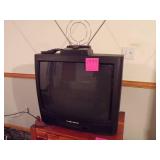 PHILLIPS SMART SERIES TV W/REMOTE