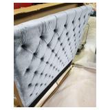 Meridian Furniture Grande Bed (Queen Size)