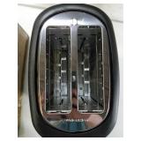 AmazonBasics Toaster